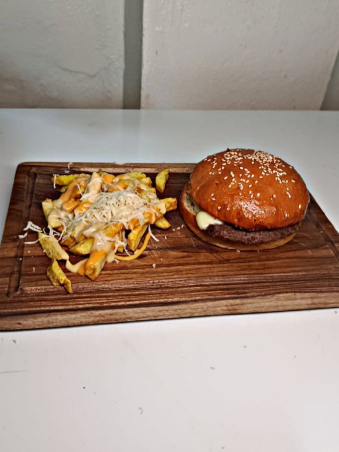 CLASIC BURGER