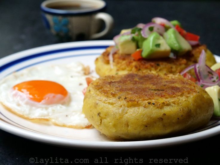 Tortilla de verde con huevo, bistec
